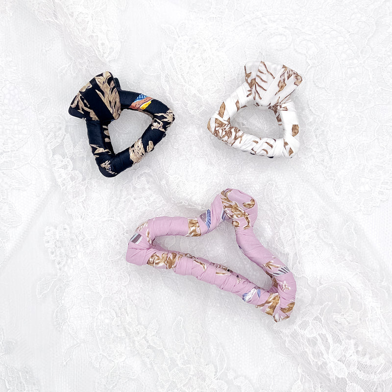 Vintage-inspired fabric claw clip by Maison Soyenne – sustainable hair accessory, small & large sizes, white, pink, black, Vintage Hair Accessories Collection